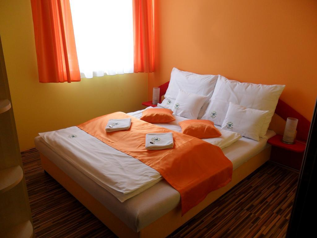 Hotel Palma Ньирбатор Номер фото